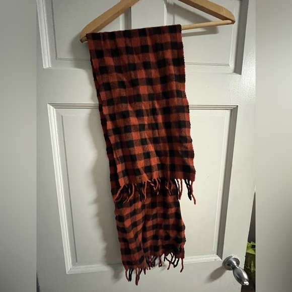 Vintage Italian checkered Plaid Scarf, 100% Wool. - Picture 2 of 6